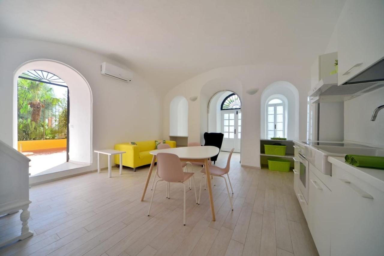 Apartament Bistrot Del Mare Santo Stefano al Mare Zewnętrze zdjęcie